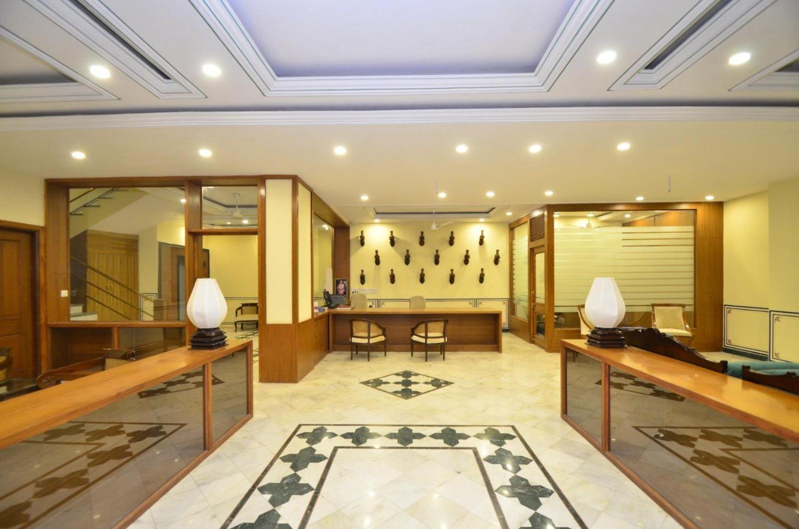 烏代浦 Aaram Mahal By Pachar Group酒店 外观 照片